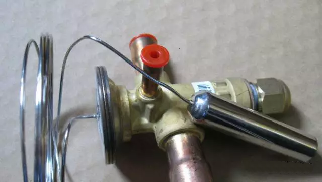 refrigeration compressor，compressor,Mitsubishi Compressor,Bristol Compressor，HITACHI Compressor，Danfoss compressor to solve the problem